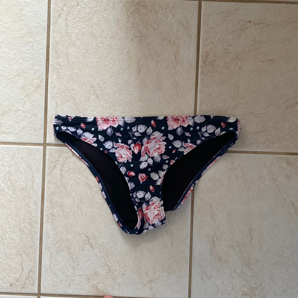 Bikini bottoms